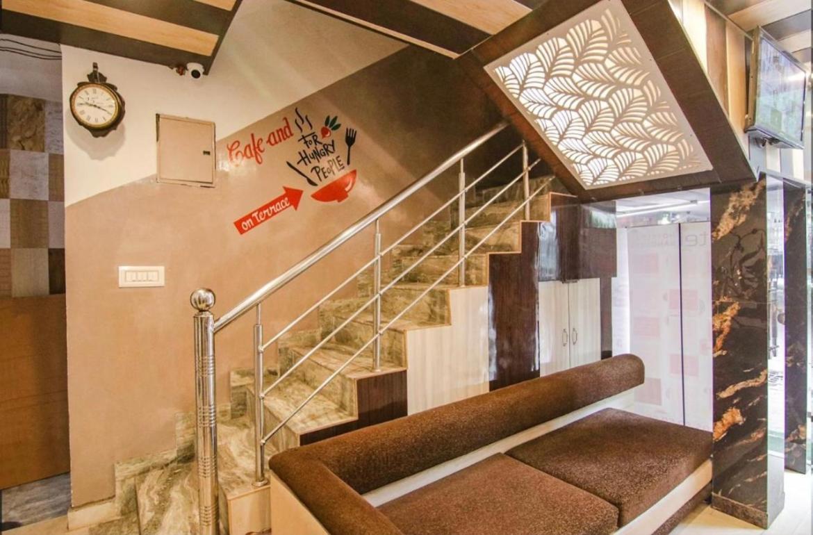 The For You Hotel & Restaurant Ришикеш Экстерьер фото