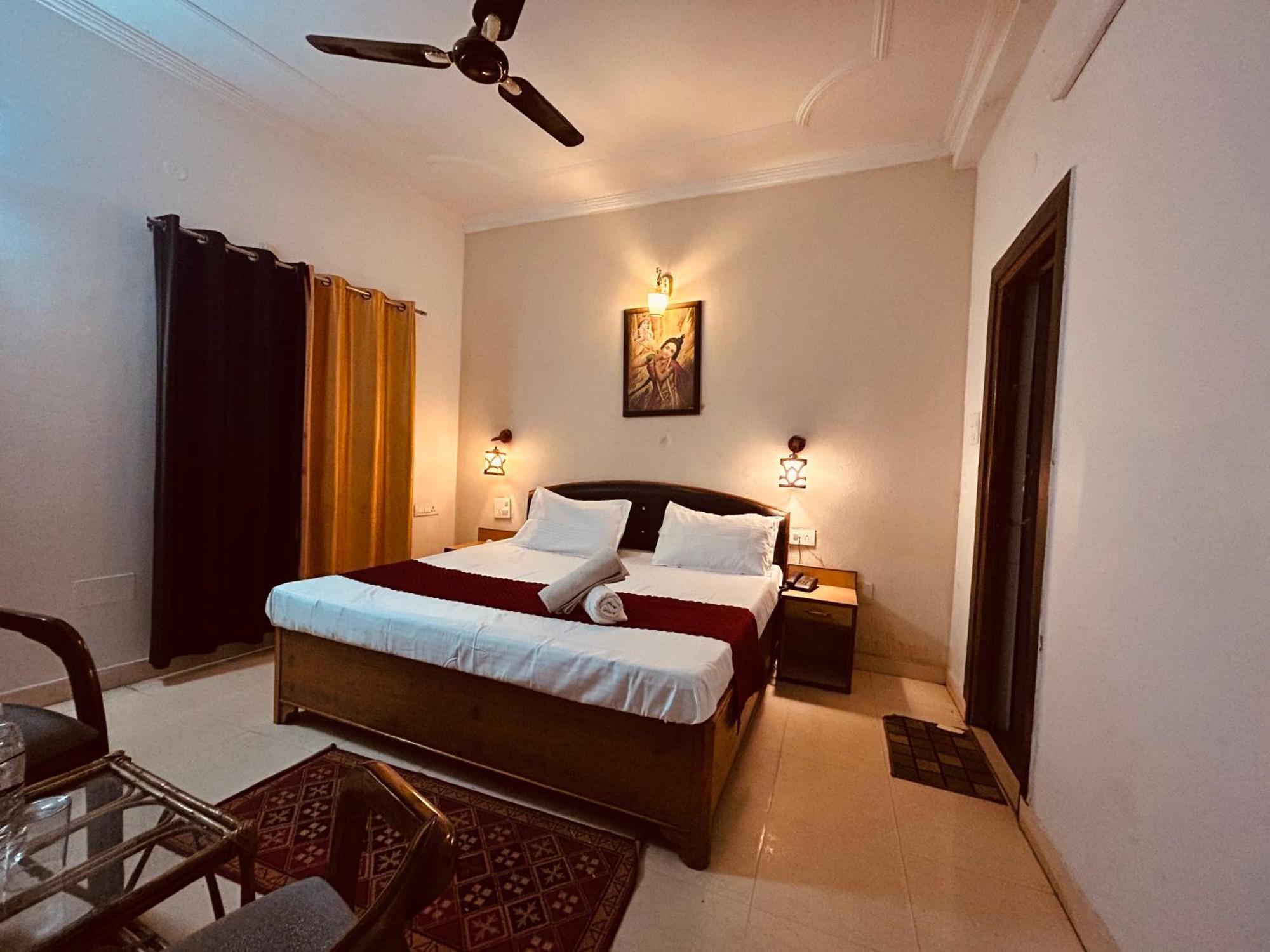 The For You Hotel & Restaurant Ришикеш Экстерьер фото